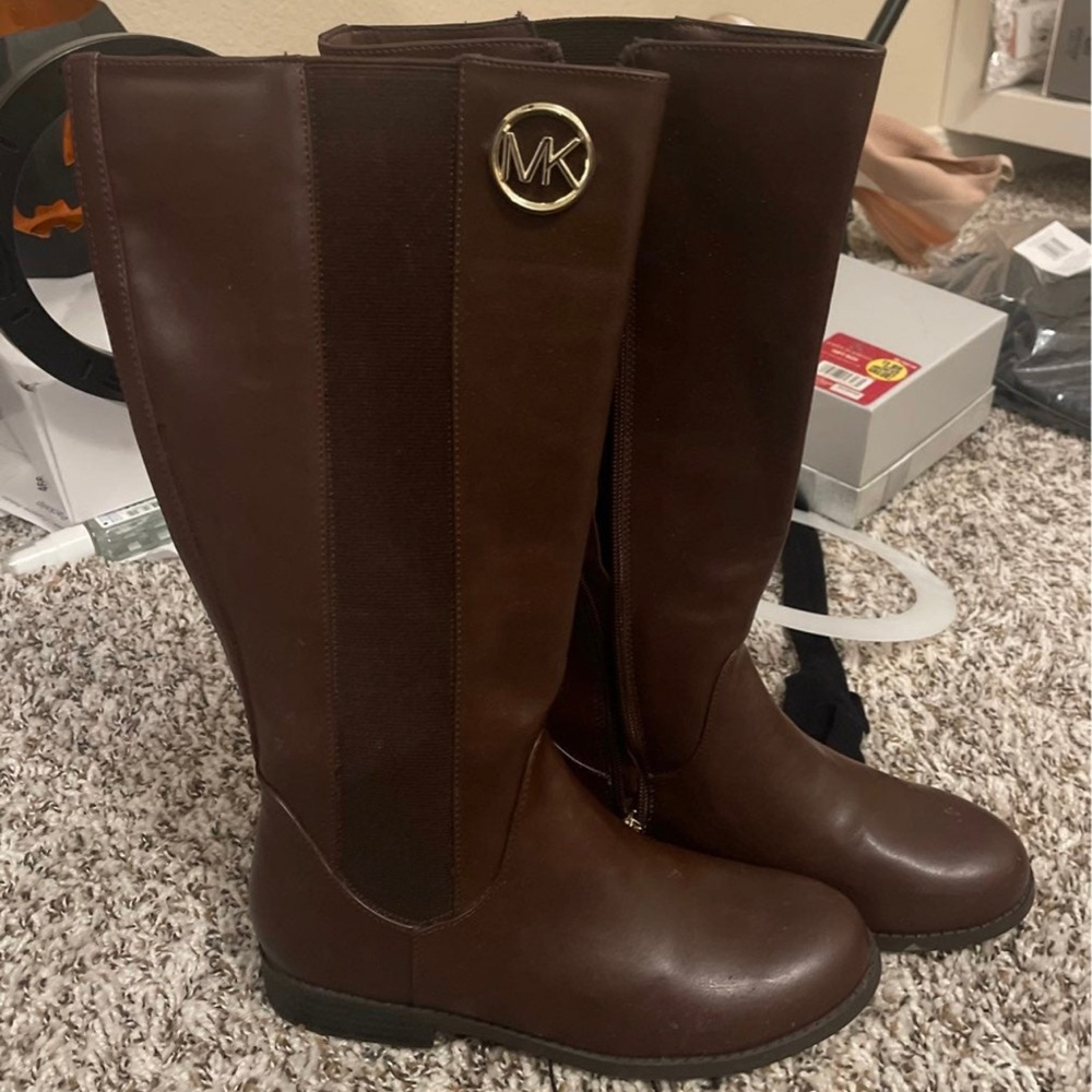 Girls Micheal Kors boots
